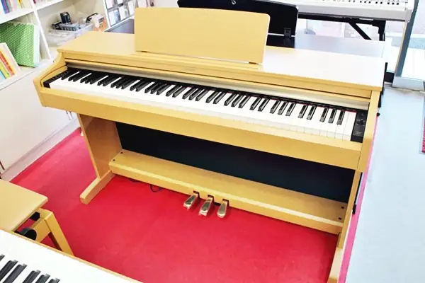 中古電子ピアノ販売(埼玉ショールーム) | 株式会社 小宅楽器